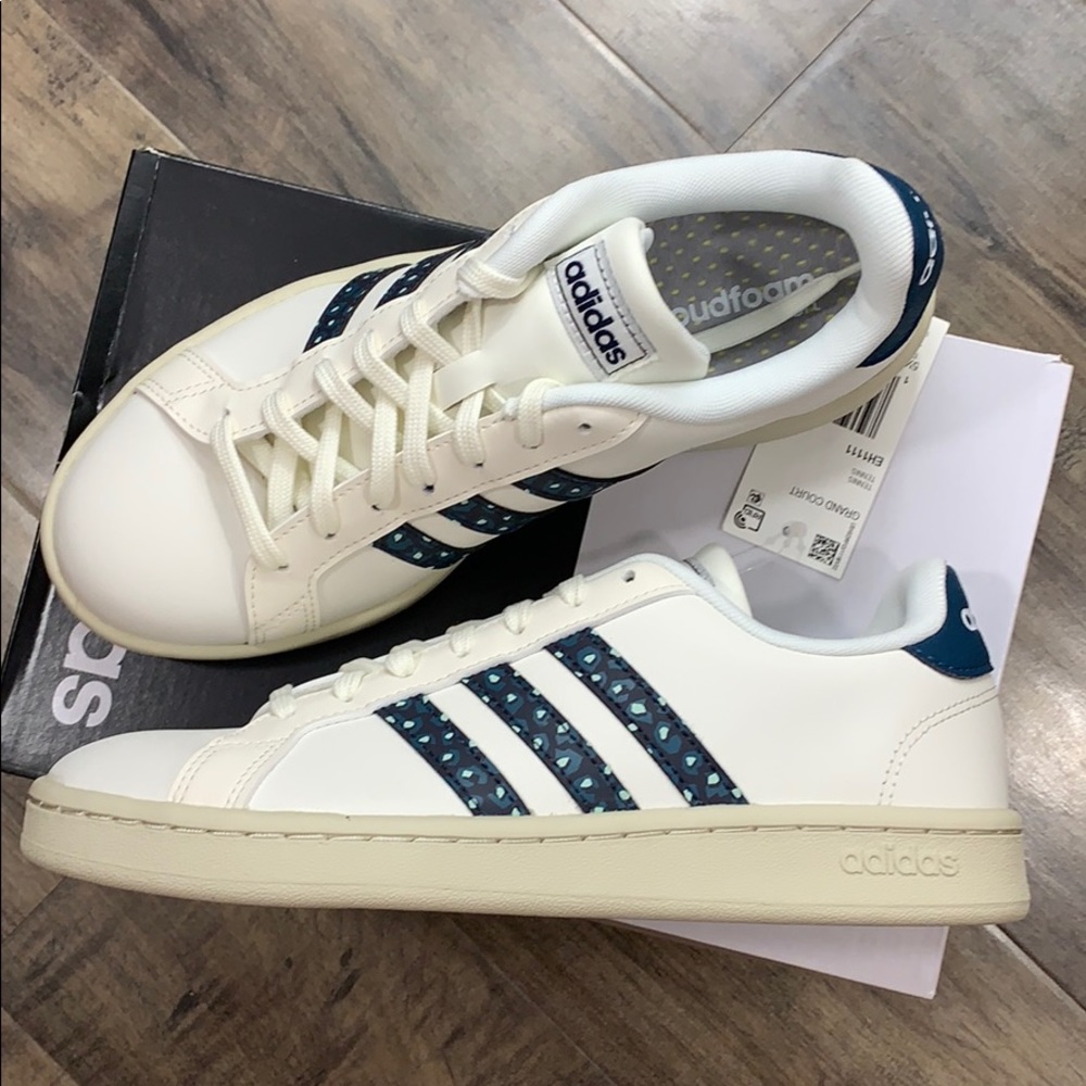 ADIDAS GRAND COURT women’s shoes - Picture 2 of 16